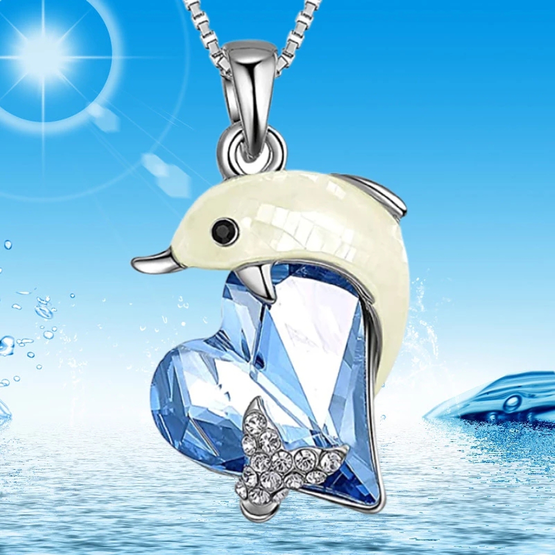 Velencei kocka nyaklánc asszimetrikus kristály szívvel és rajta egy fehér delfinnel (0361230AE44)