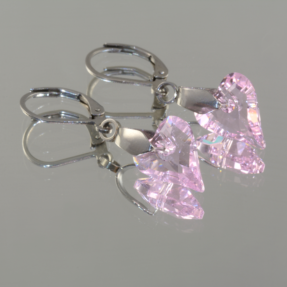 Szív alakú patent záras nemesacél fülbevaló Swarovski kristályokkal (3142001BA28)