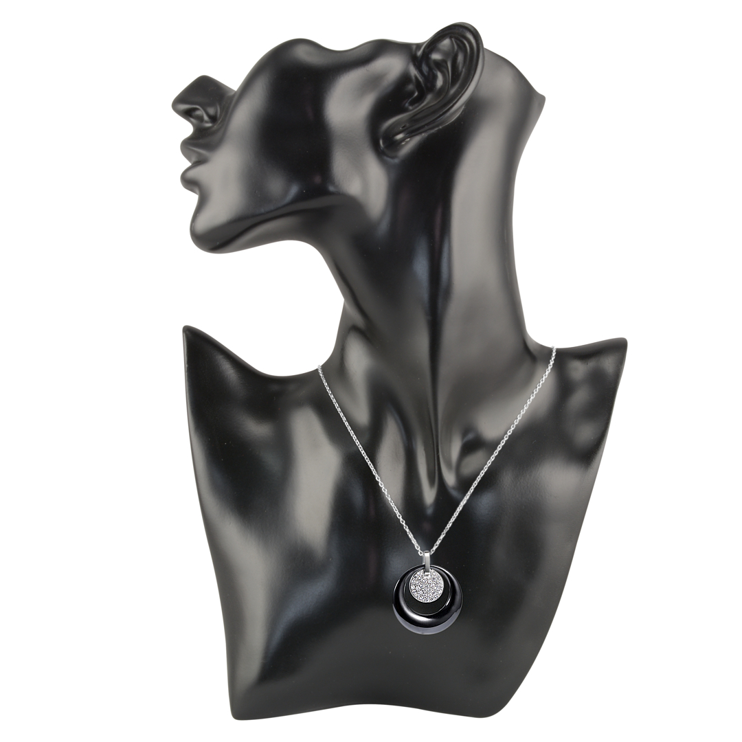 Kerek fekete kerámia medál nemesacél dísszel és nyaklánccal, cirkónia drágakövekkel (3312003SC00)