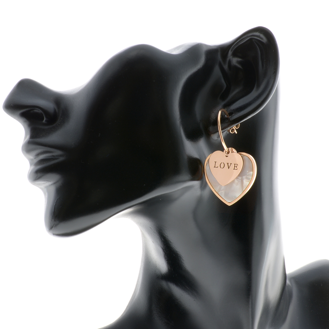 Bedugós rozé arany bevonatú nemesacél fülbevaló "LOVE" feliratos szív alakú gyöngyház berakásos csüngővel (4110107ST96)